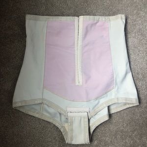 Bellefit corset size L